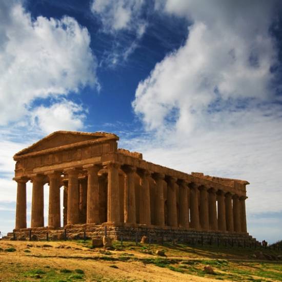 Ancient History & Local Traditions: Paestum Guided Visit with Mozzarella Experience and Lunch