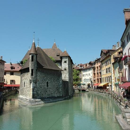 Dive into the History of Annecy on a Guided Tour