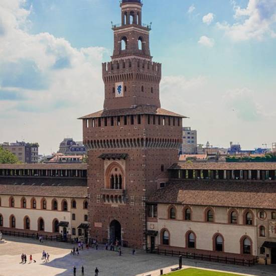 Milan Gran Tour with Transportation