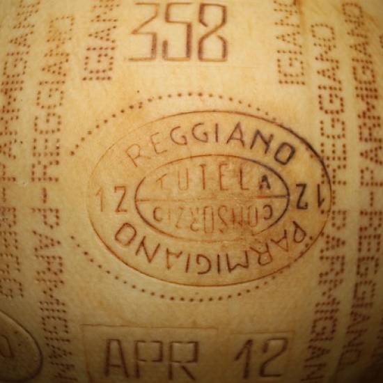 Dairy Experience – Parmigiano Reggiano Tour & Tasting