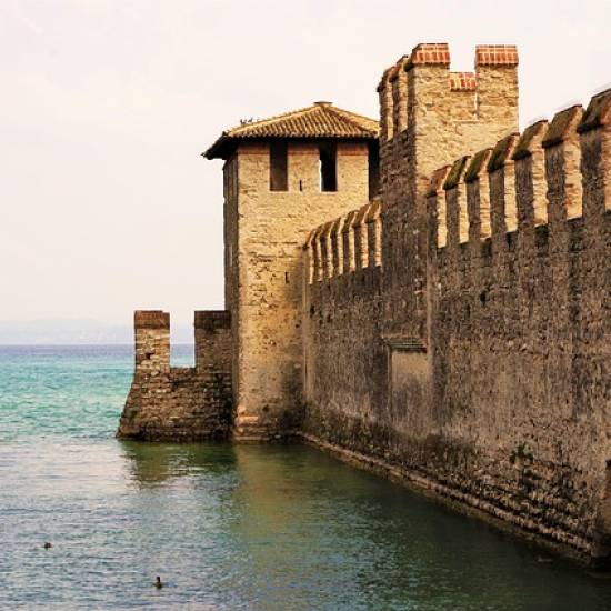 Discover Lake Garda by Boat with a Stop in Sirmione
