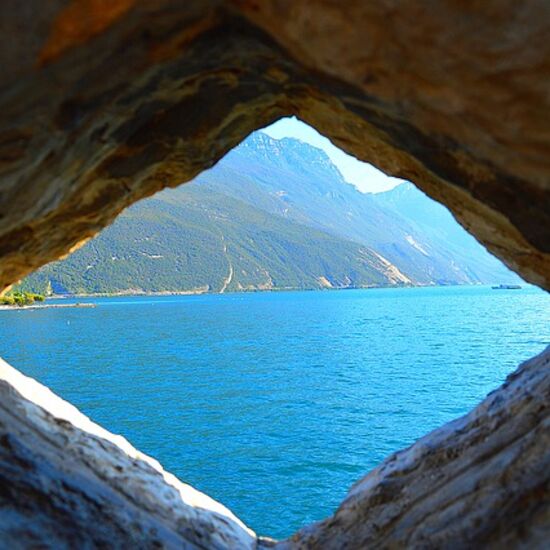 Discover the charming town of Sirmione and explore Lake Garda by boat