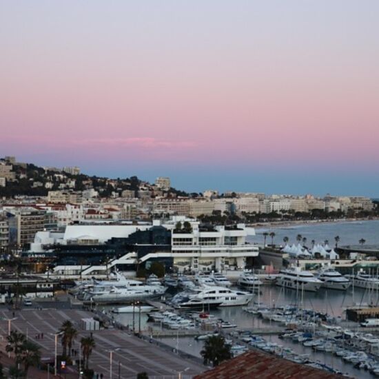 Cannes Walks: 3-hour Guided Tour of the City Centre