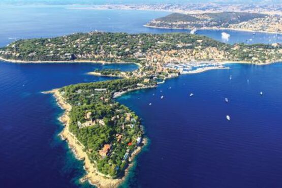 Helicopter Tour Over Cap Ferrat In H130