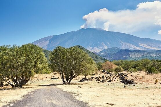 Full Day Etna North Slopes With Light Lunch