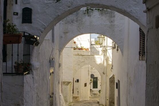 The Adriatic Flavor: Ostuni, Monopoli & Polignano a Mare