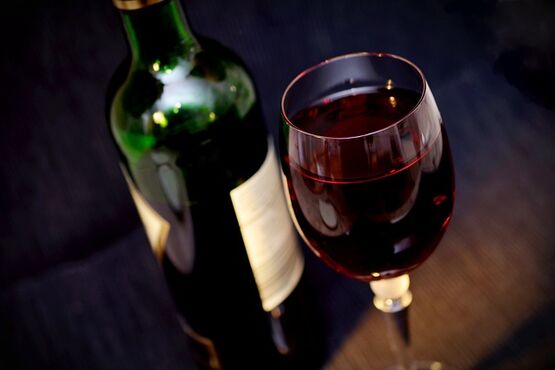 A Bordeaux Day to Remember: Private Walking Tour & St Emilion Wine Tour