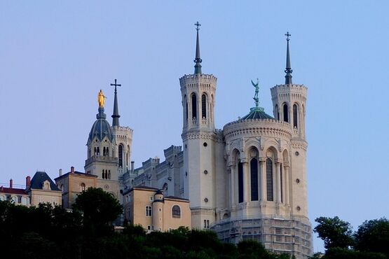 Flavors of Lyon: A Gourmet Journey Through the Capital of Taste