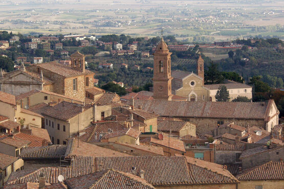 Gourmet Tour In The Old Town Of Montepulciano