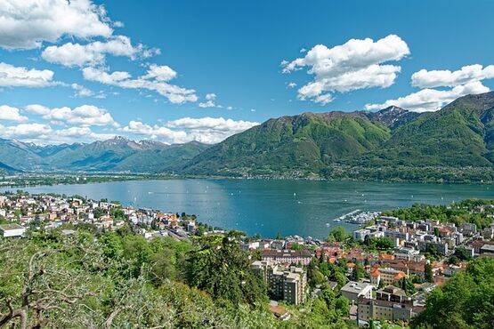 Lago Maggiore with guide and private boat