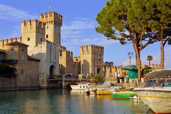 Boat Cruise to Sirmione and Lake Garda's Romantic Coast