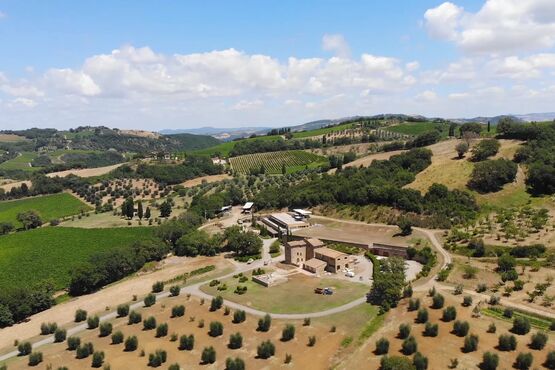 History and Brunello Wine: Pienza & Montalcino with Visit and Lunch at Tenuta Fanti