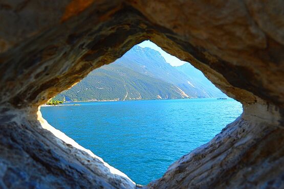 Discover the charming town of Sirmione and explore Lake Garda by boat