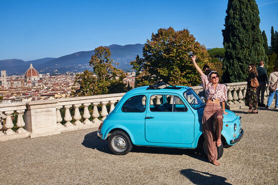 2-Hour Drive Through Tuscany in a Vintage FIAT 500 with Aperitivo
