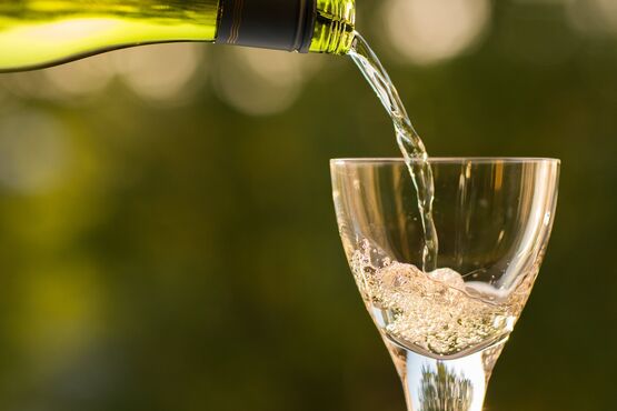 Veuve Clicquot - Family Growers & Traditional Lunch from Epernay